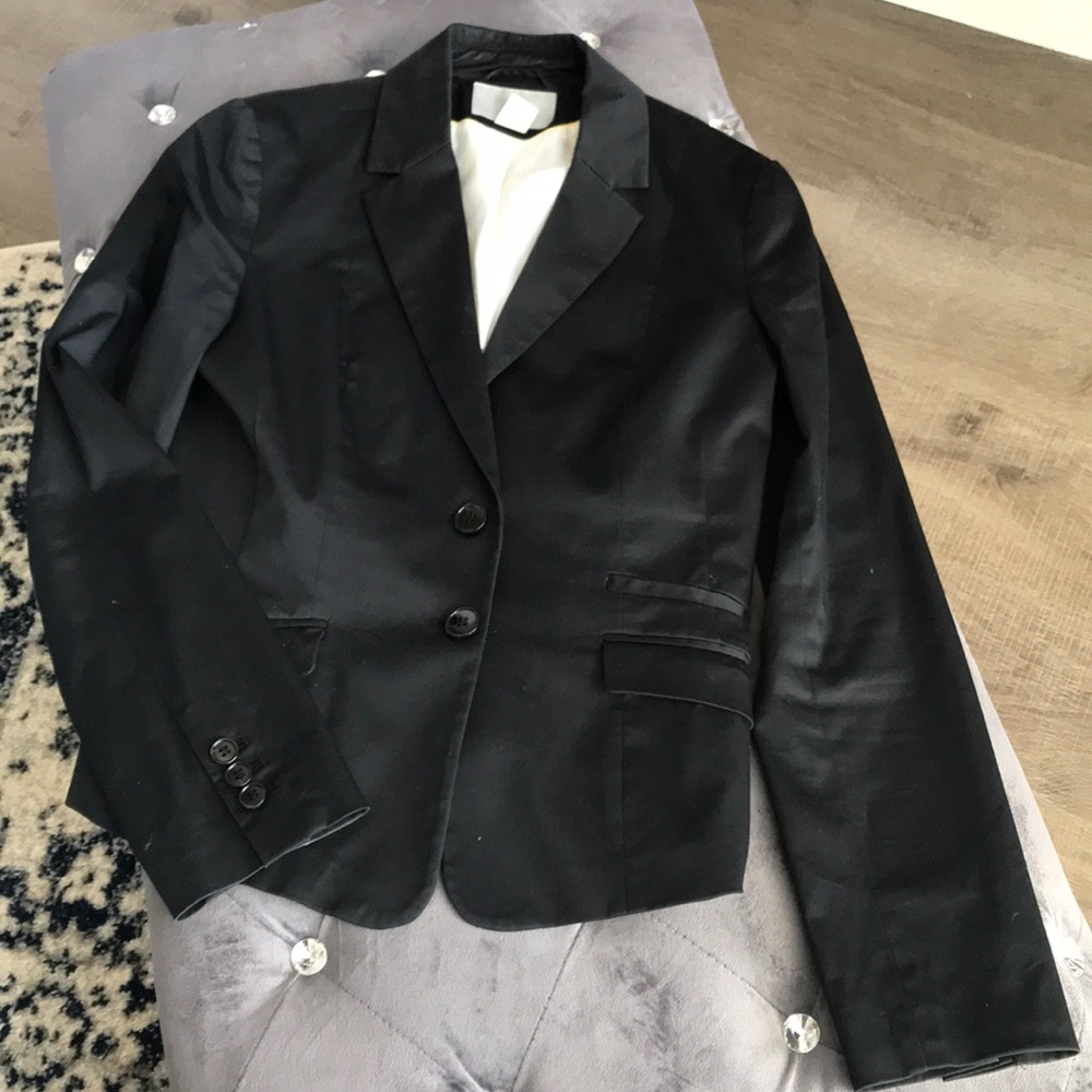 Modern Classic Black Blazer